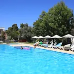 Muskebi 3*