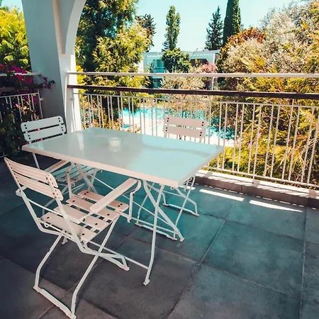 Apart Otel Muskebi