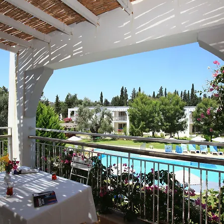 Apartahotel Muskebi Ortakent