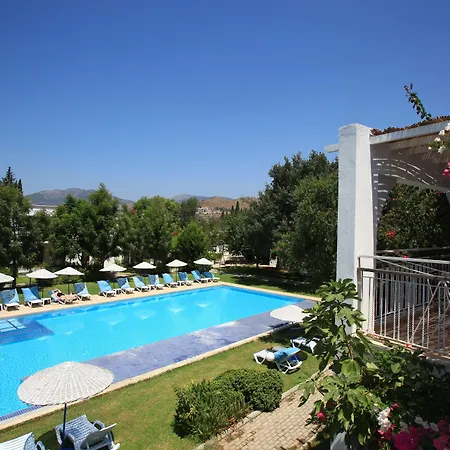 Apartahotel Muskebi Ortakent