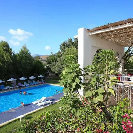 Muskebi Apartahotel Ortakent