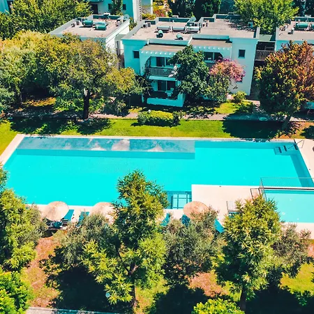 Muskebi Apartahotel Ortakent